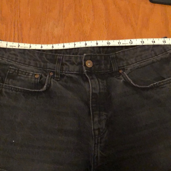 Black denim shorts - Picture 5 of 7